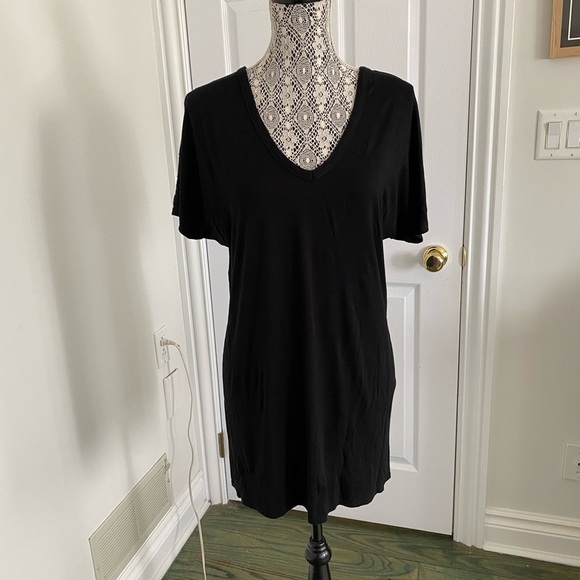 Vneck black t shirt dress small worn once - Picture 2 of 3